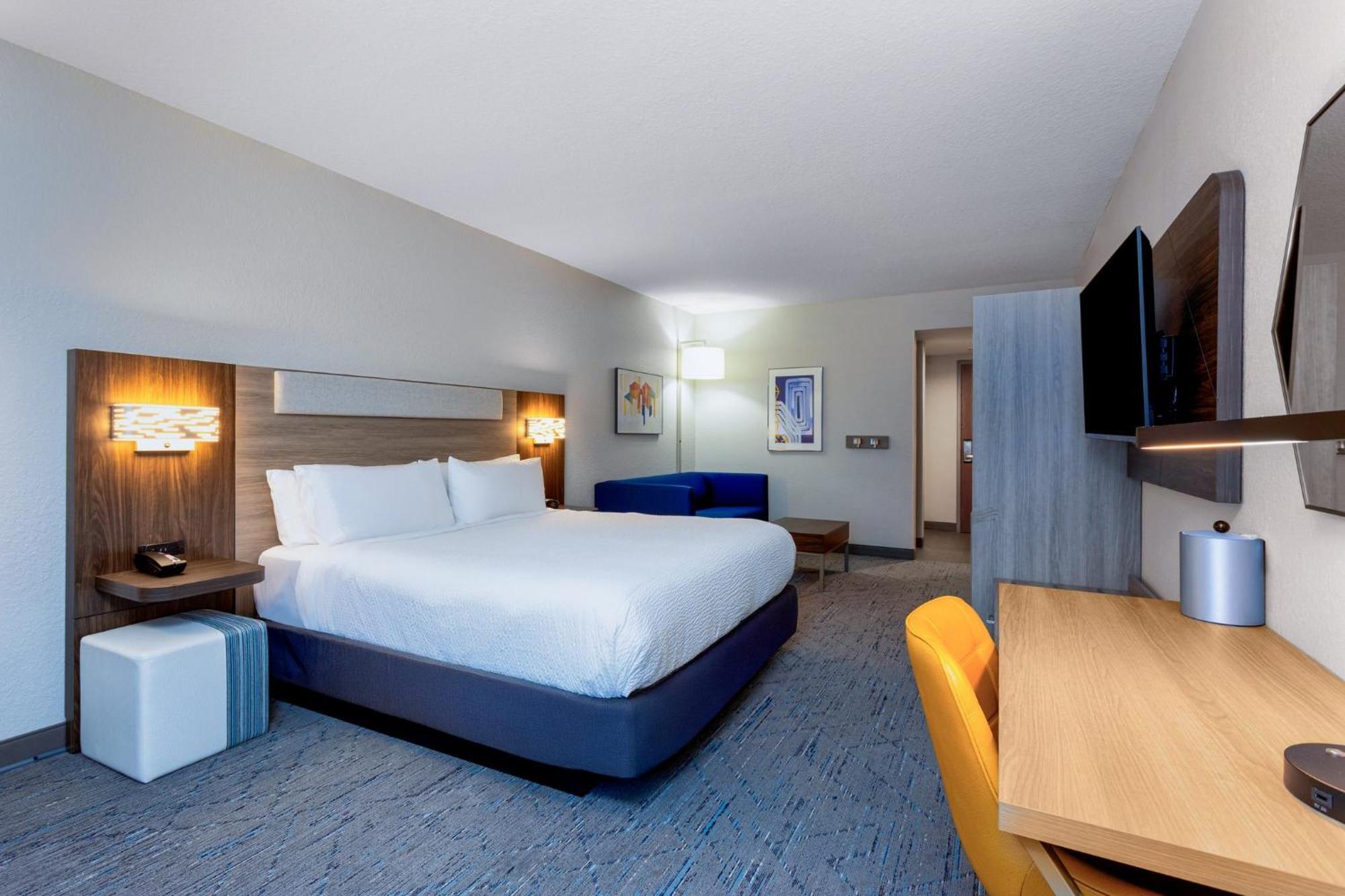 & Suites-i-95 2*