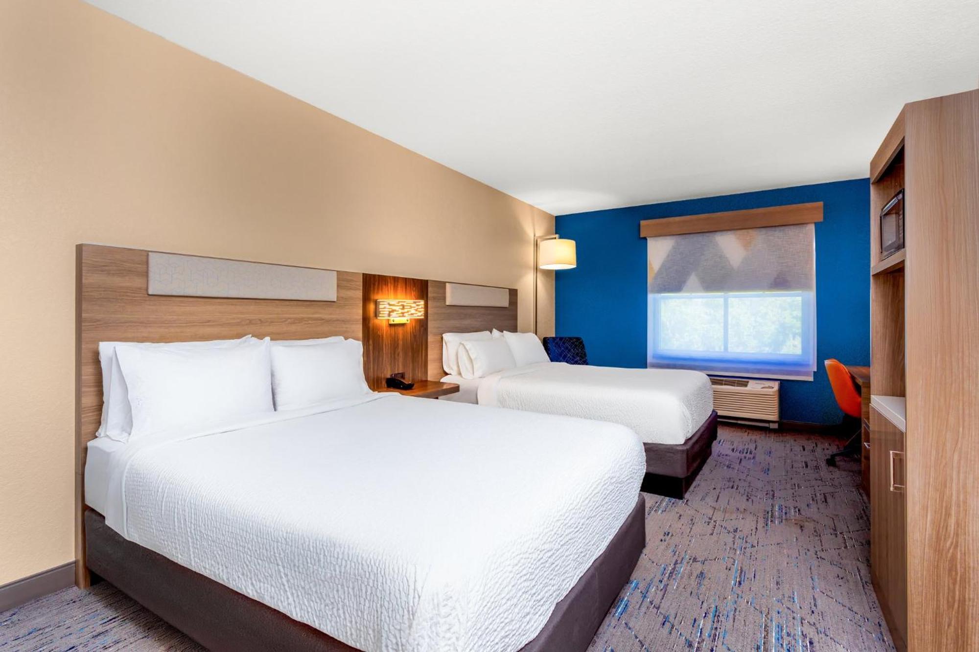 Hotel & Suites-i-95