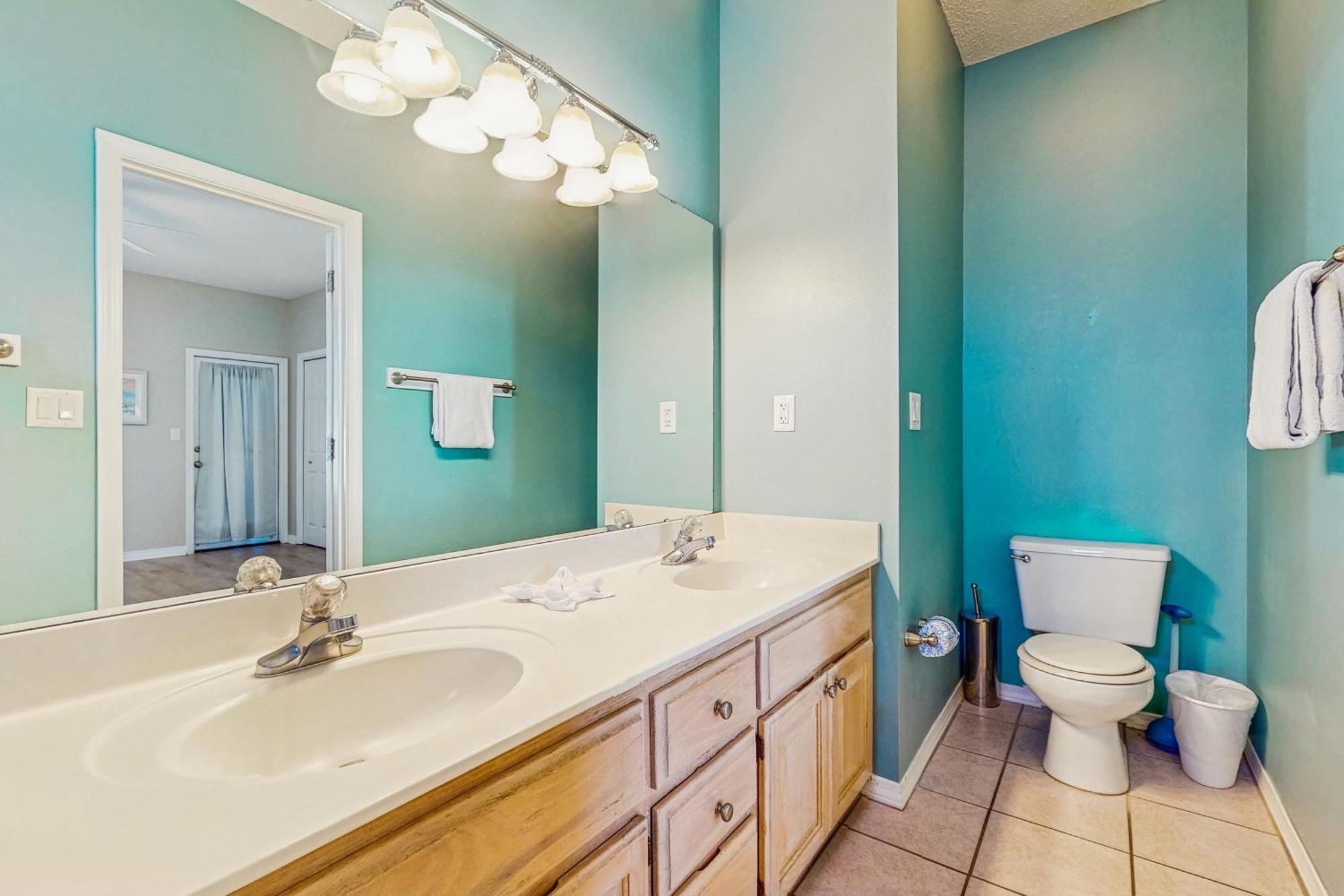 Emerald Shores Holiday home *