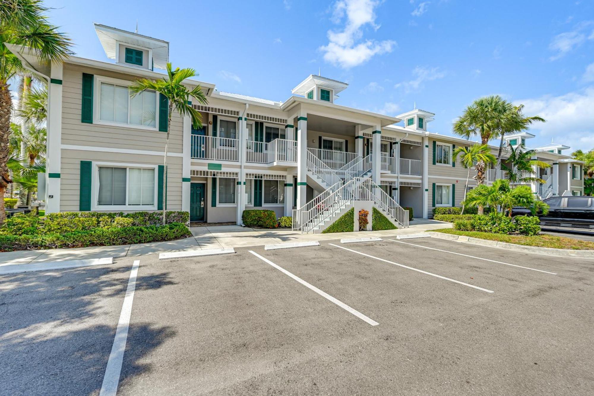 Apartment Beautiful Golf In Famous Lely Resort! *