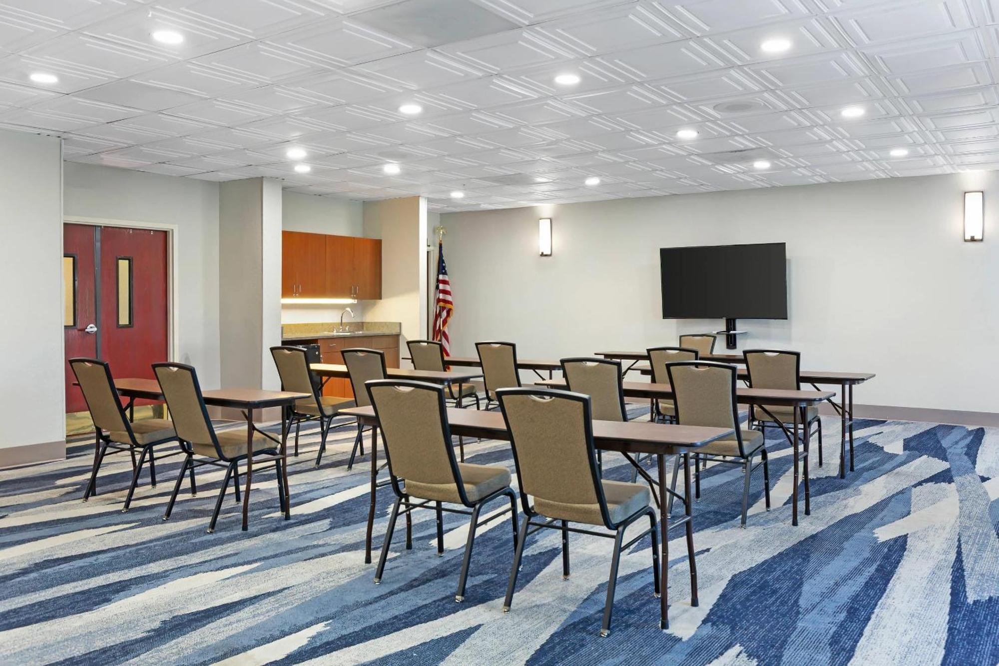 Hotel Comfort & Orlando North 3*