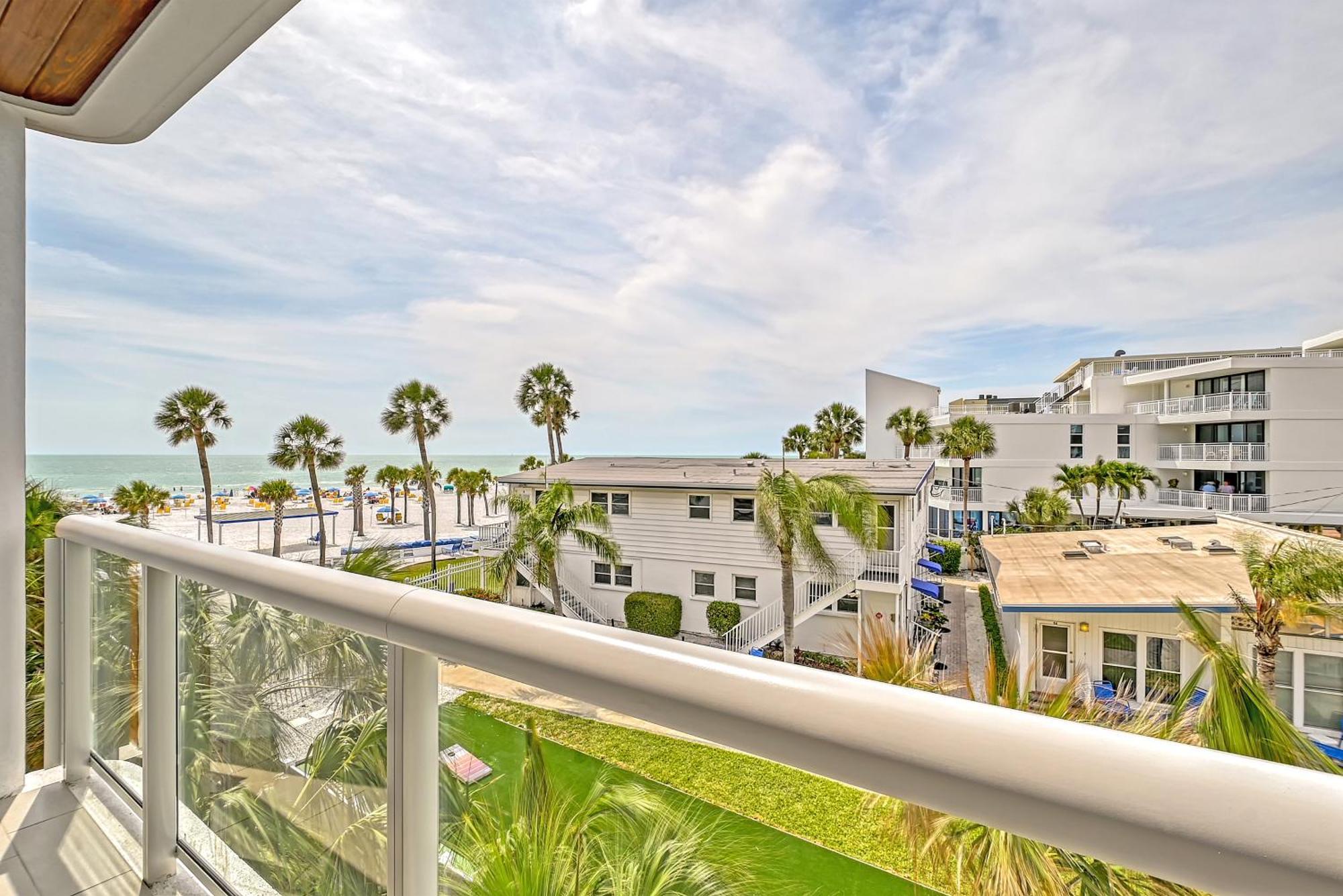 Ten35 Seaside