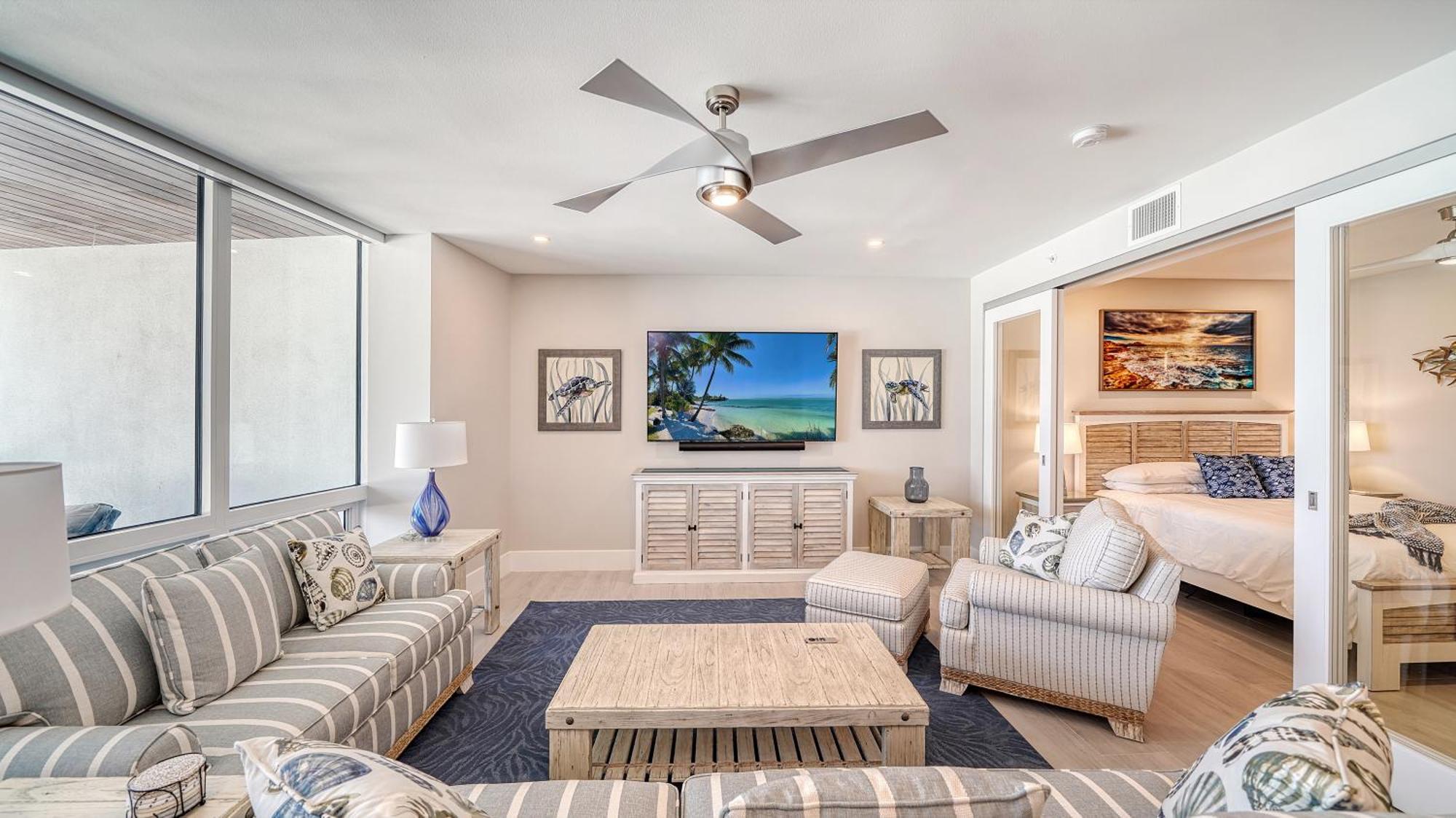 Ten35 Seaside Apartment