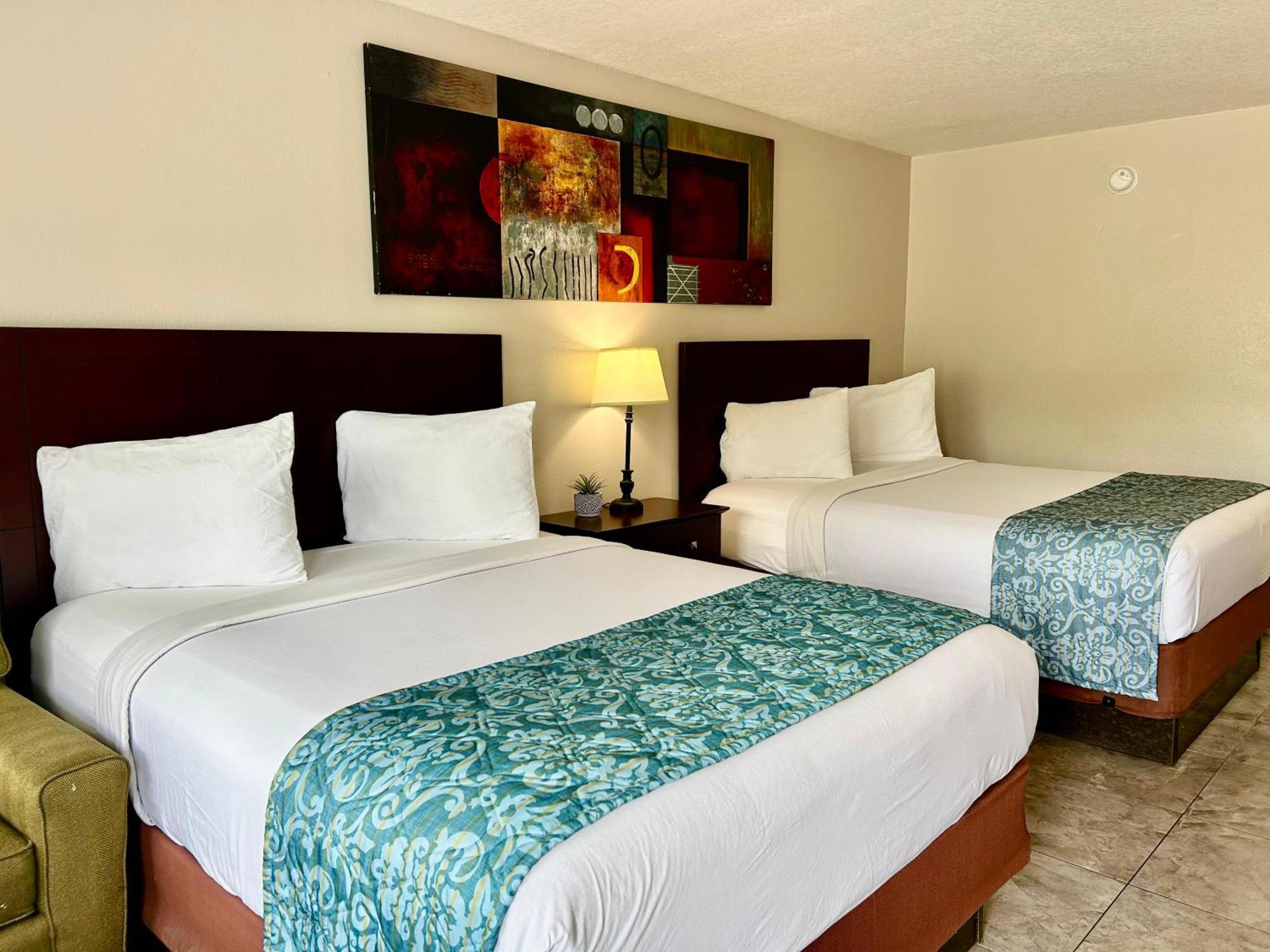 Shining Light & 2* Kissimmee