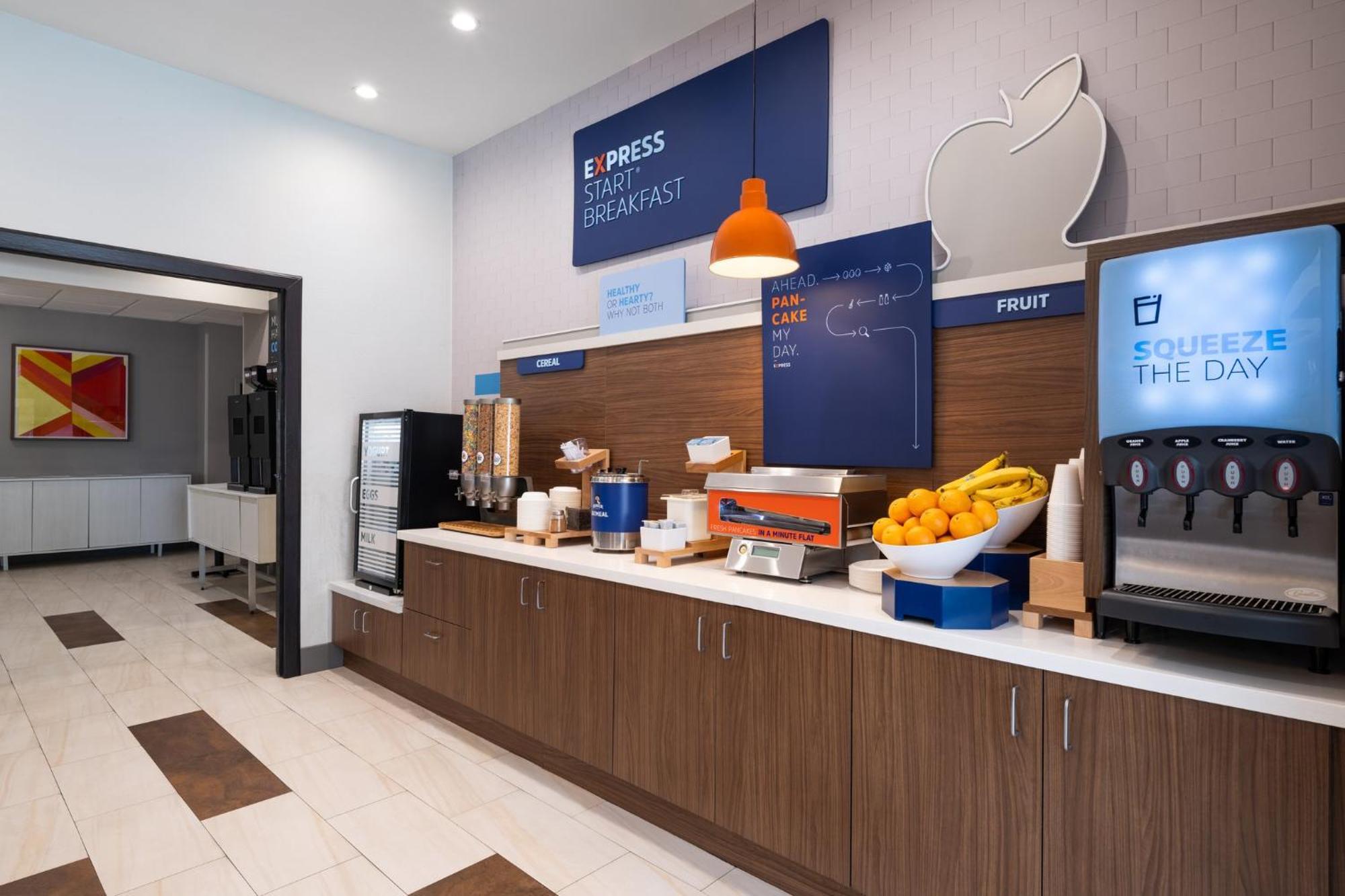Express North / I-275 By Ihg Hotel St. Petersburg