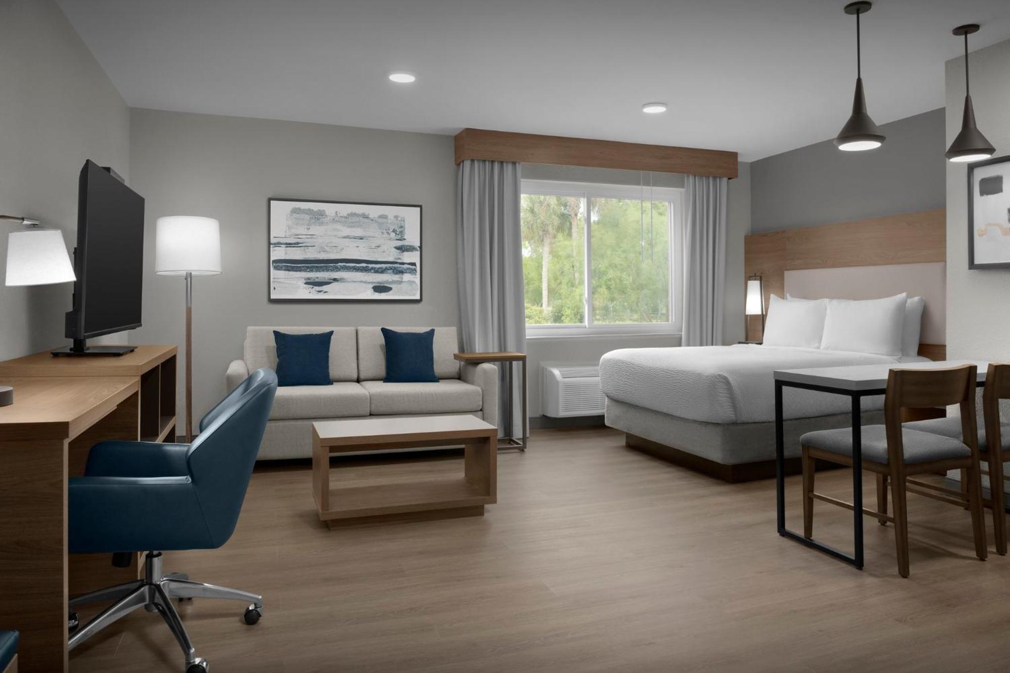 Candlewood Southpoint Hotel Jacksonville