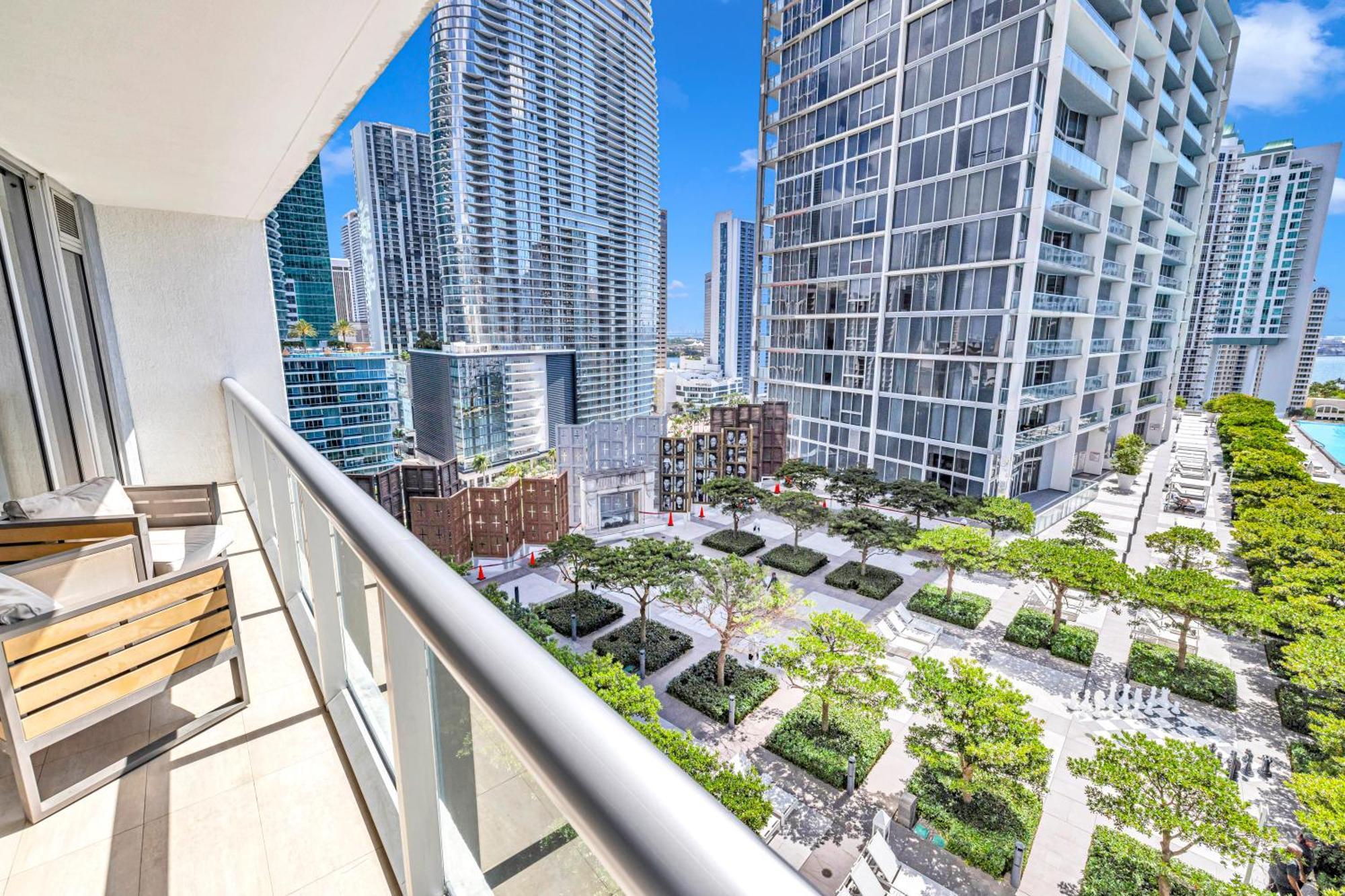 Aparthotel Icon Brickell Residences 4*