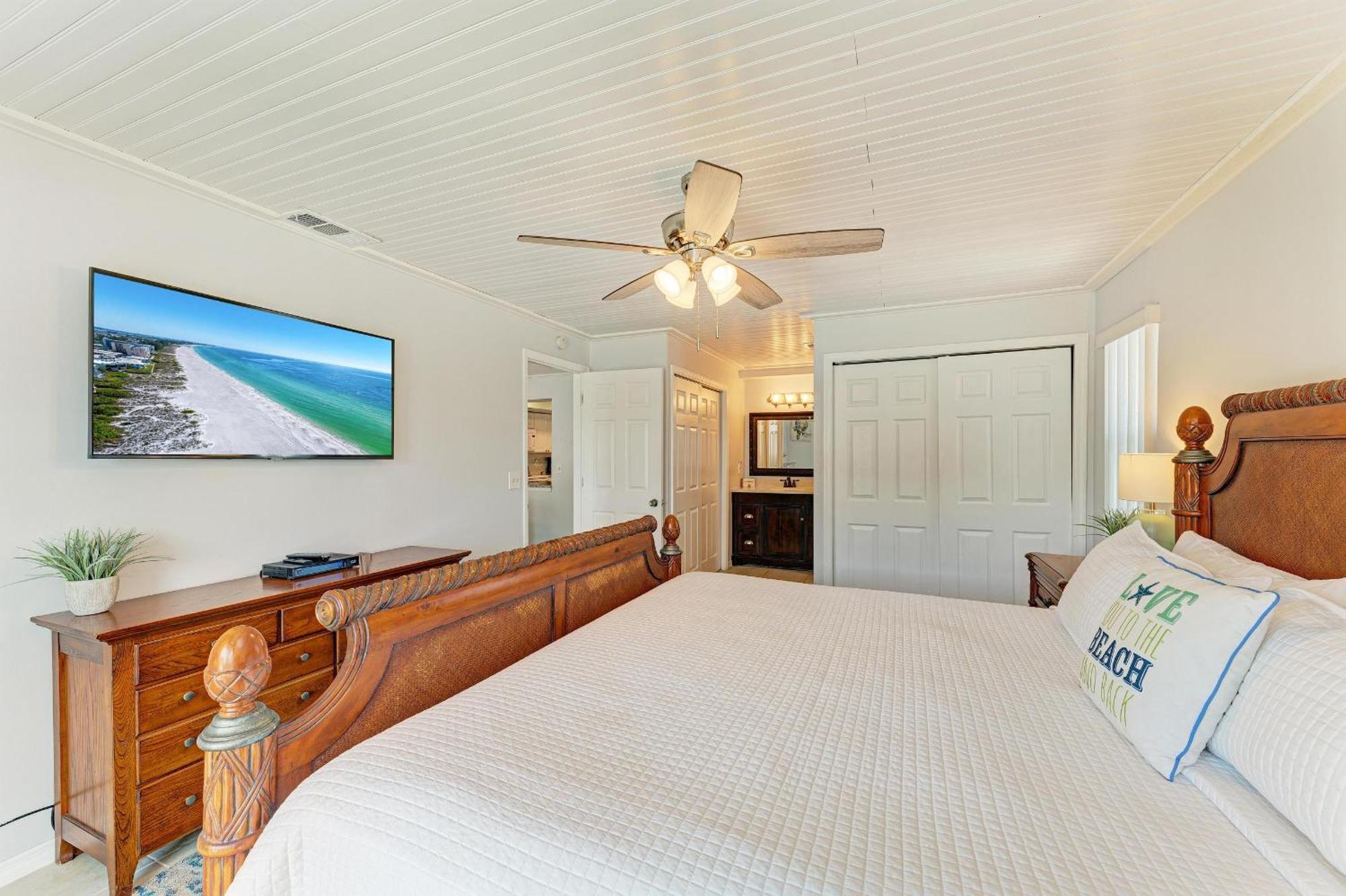 Anna Maria Island Waves Apartment Bradenton Beach