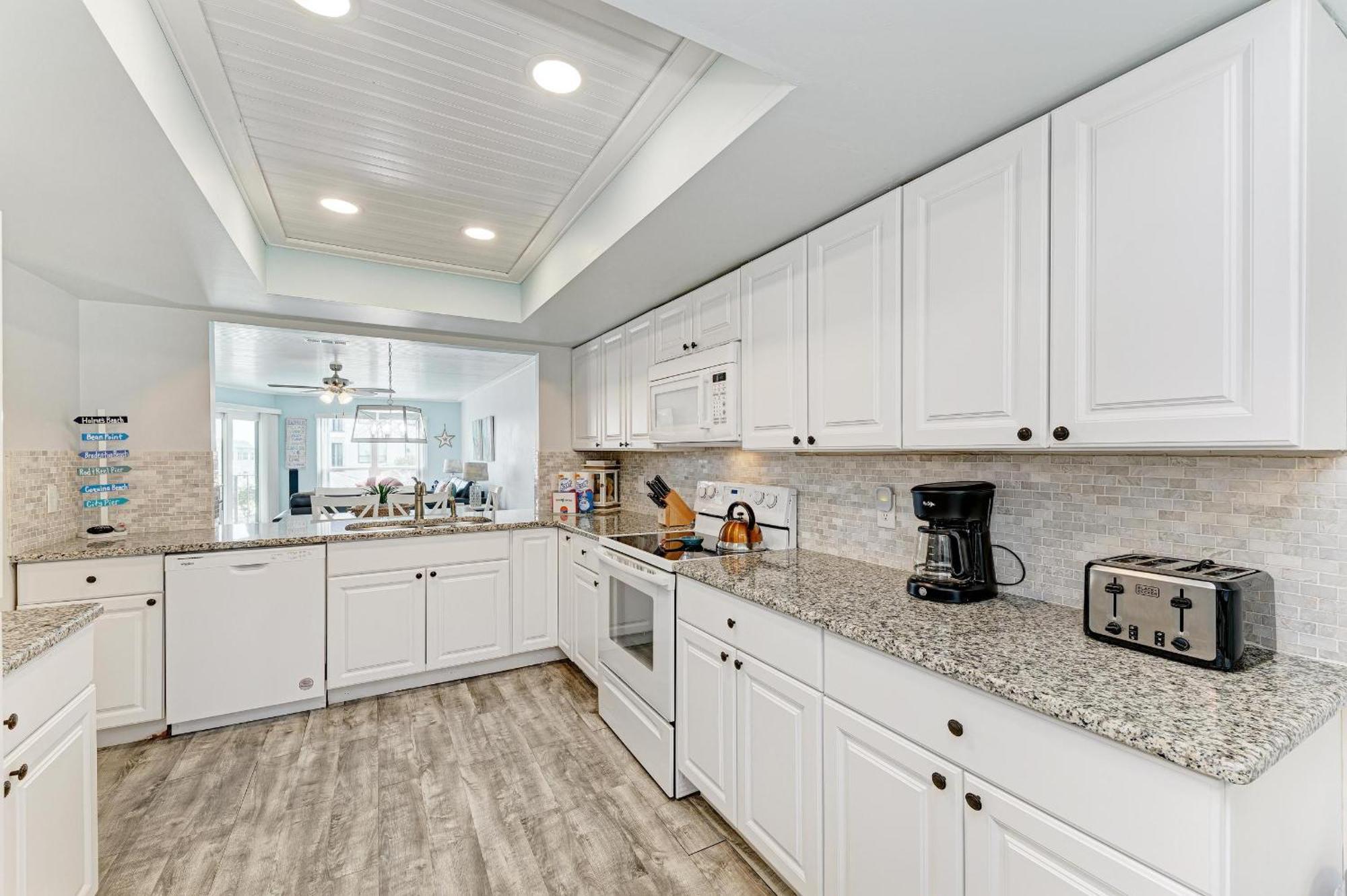 Anna Maria Island Waves Apartment