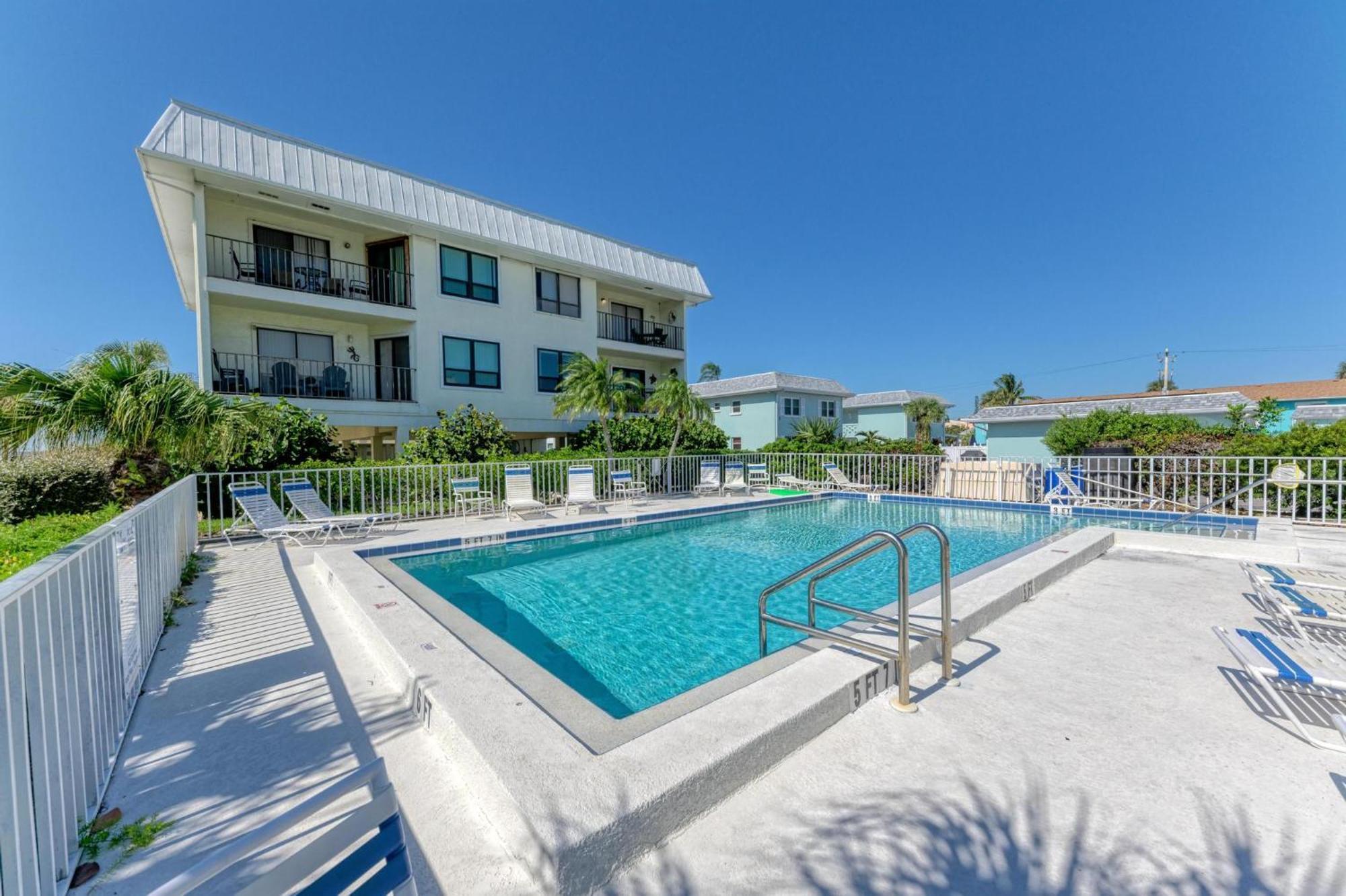 Apartment Anna Maria Island Waves Bradenton Beach