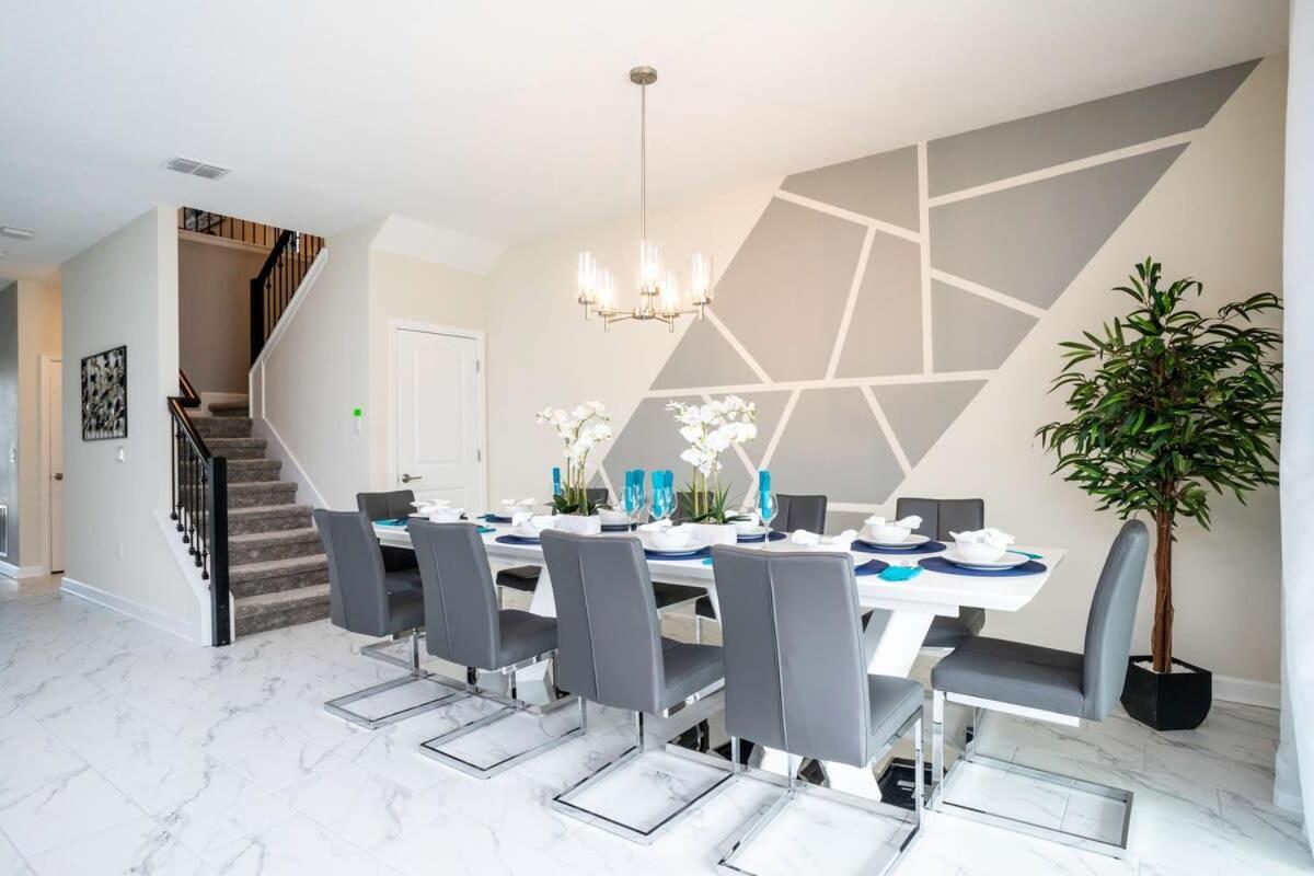 Marvelous 7bd/5ba Family Friendly W/ Gameroom & Pool Close To 1201 Holiday home *