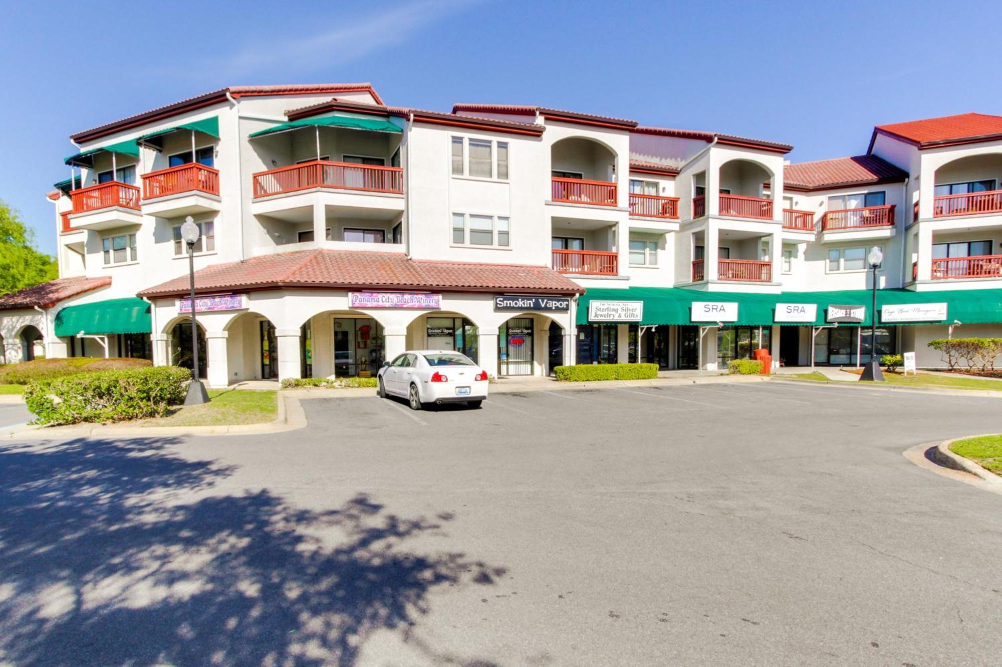 The At St. Thomas Square #1203a Hotel