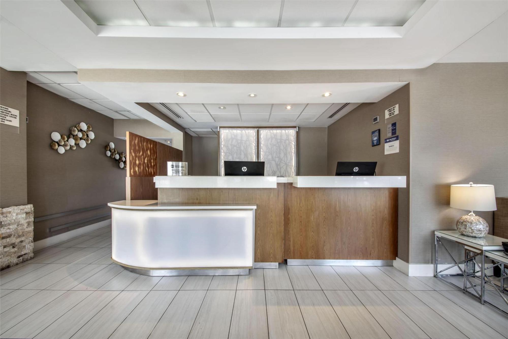 Hotel Western North Miami-bal Harbour 3*
