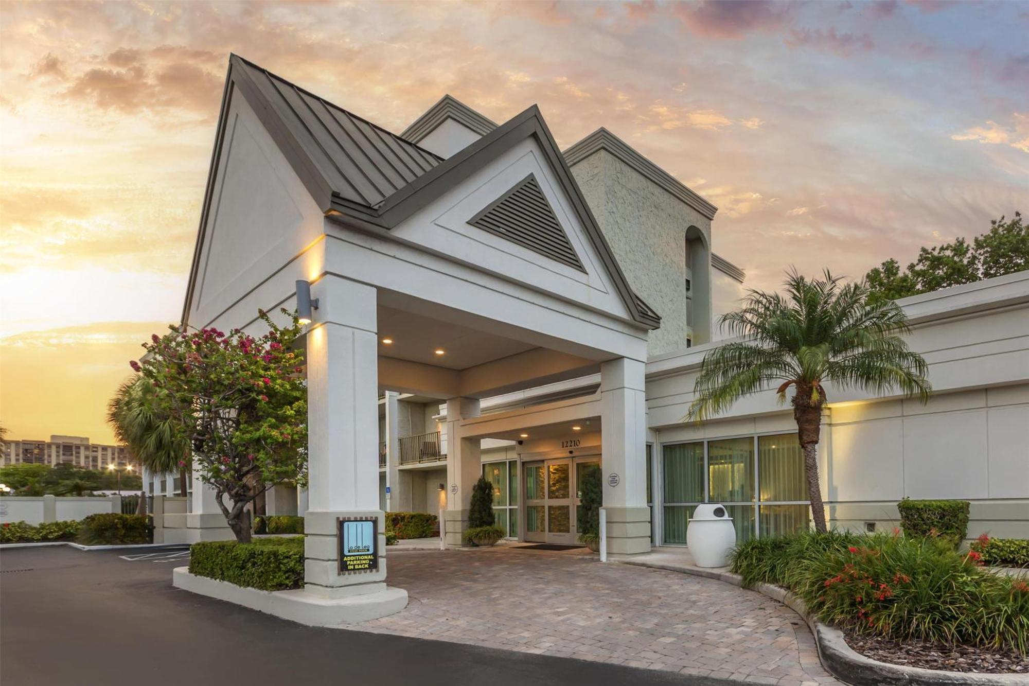 Western North Miami-bal Harbour 3*