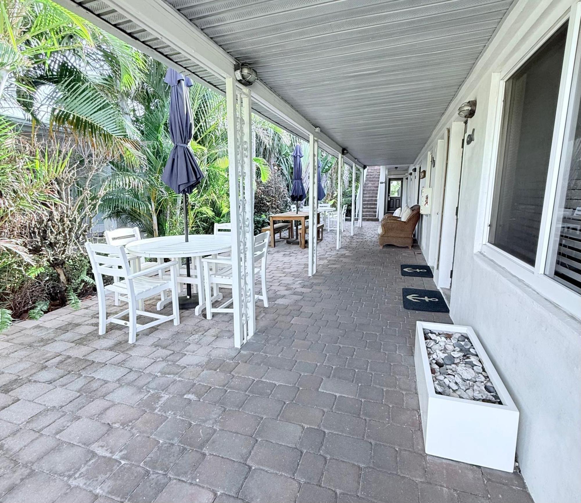 4145 By The Sea & Inn