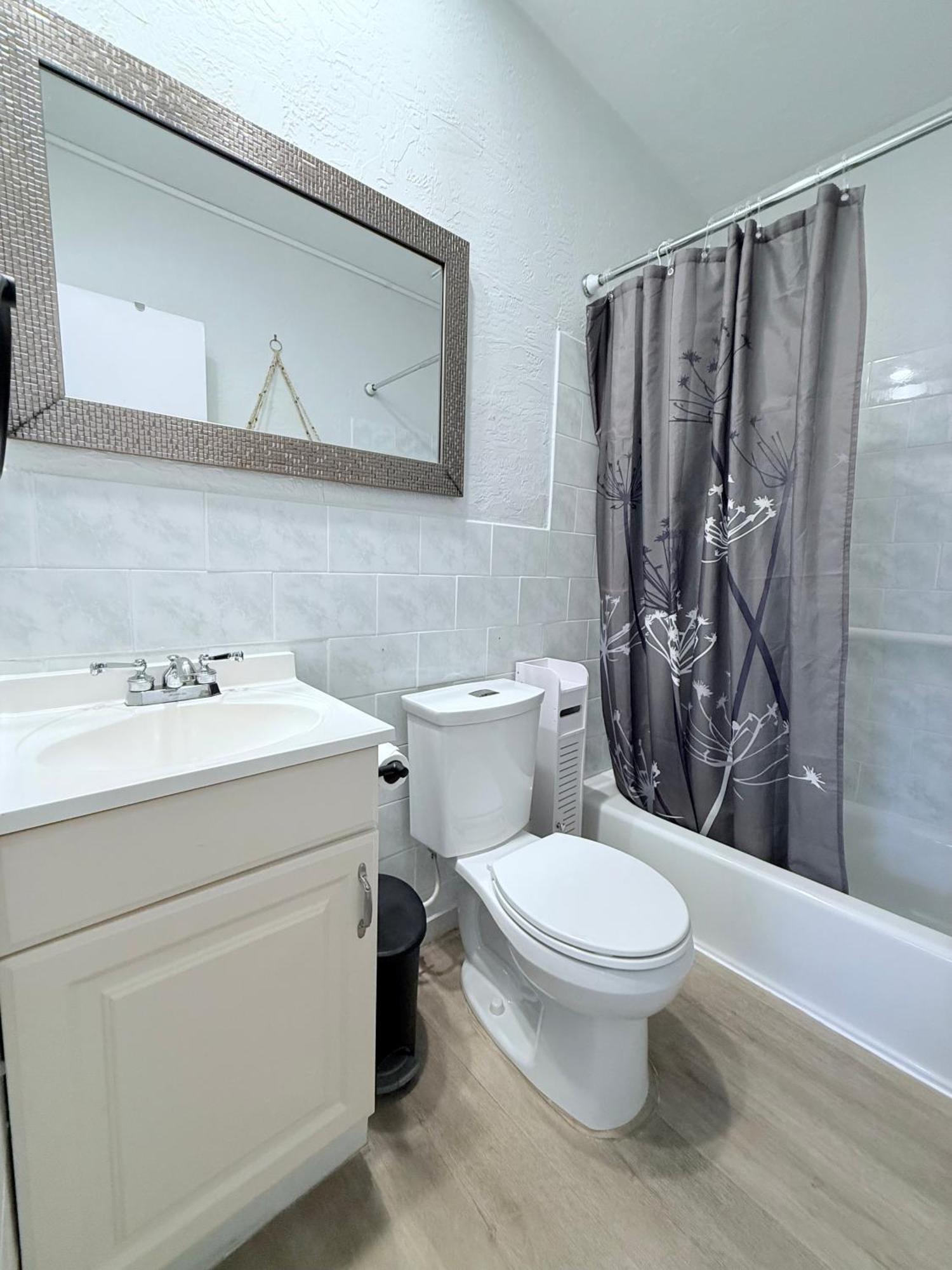 4145 By The Sea & Inn 3*