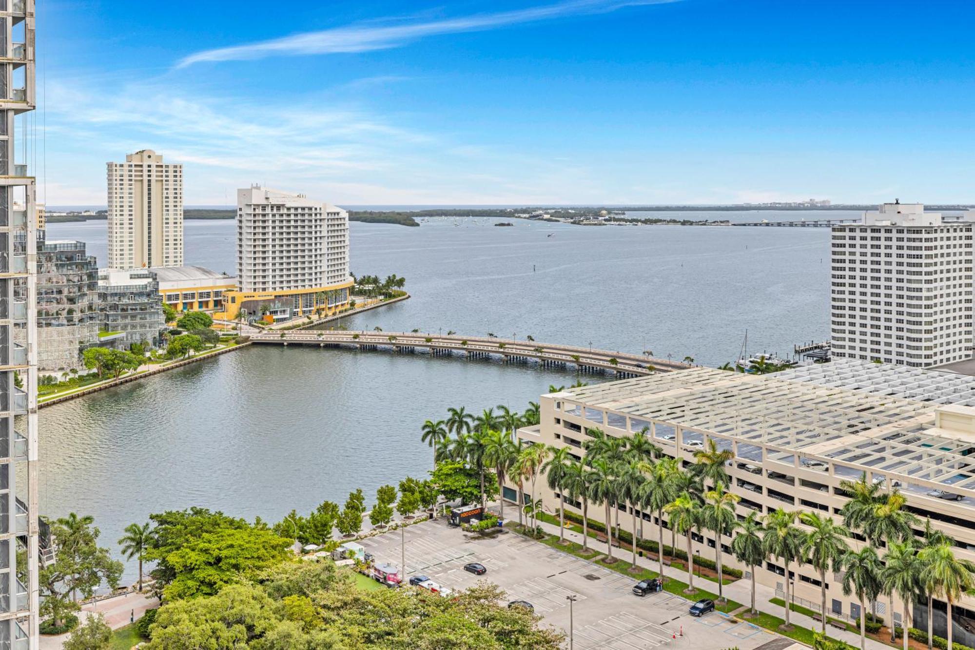 Aparthotel Icon Brickell Residences