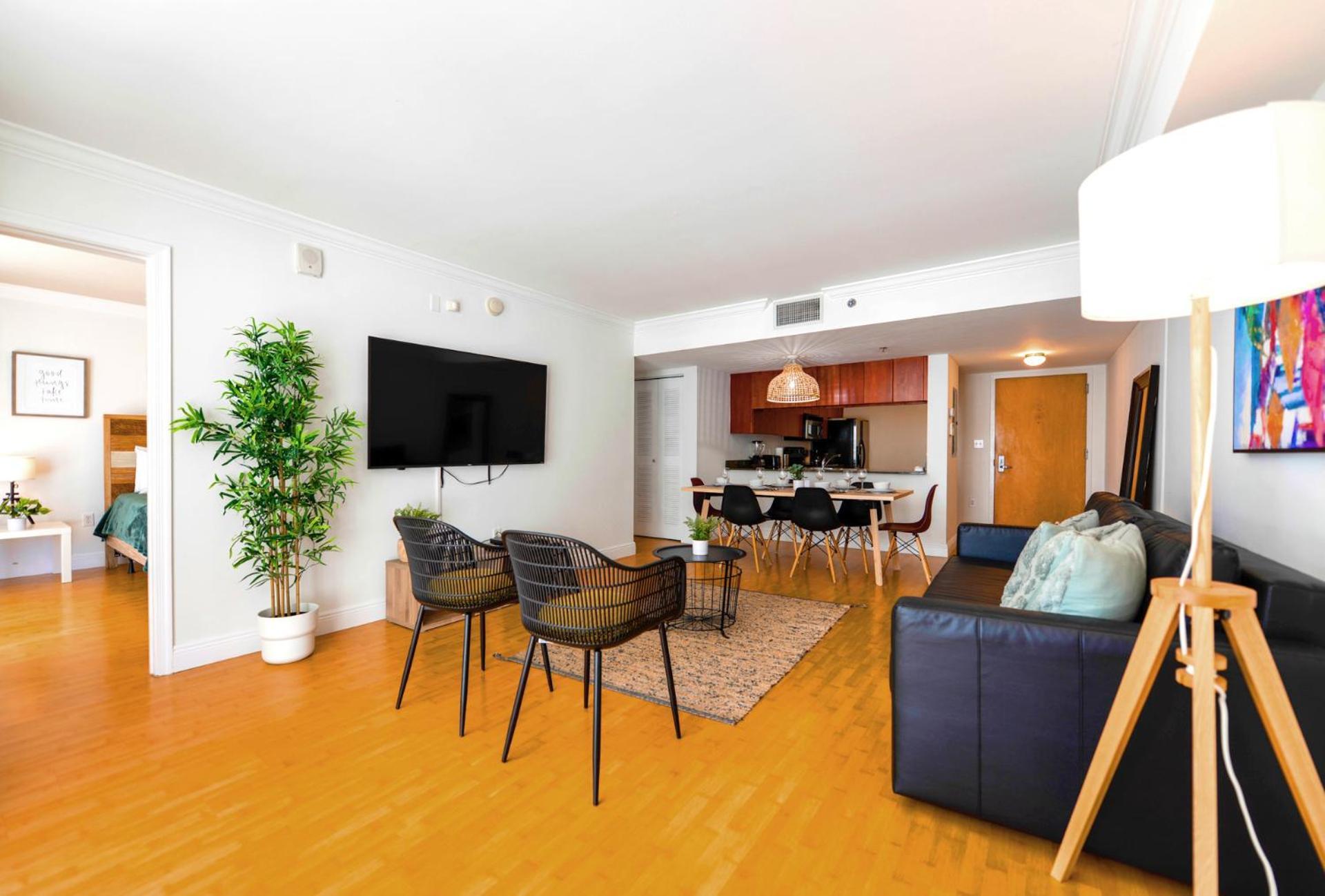 Apartment Trendy 2br With Pool And Bay Views *