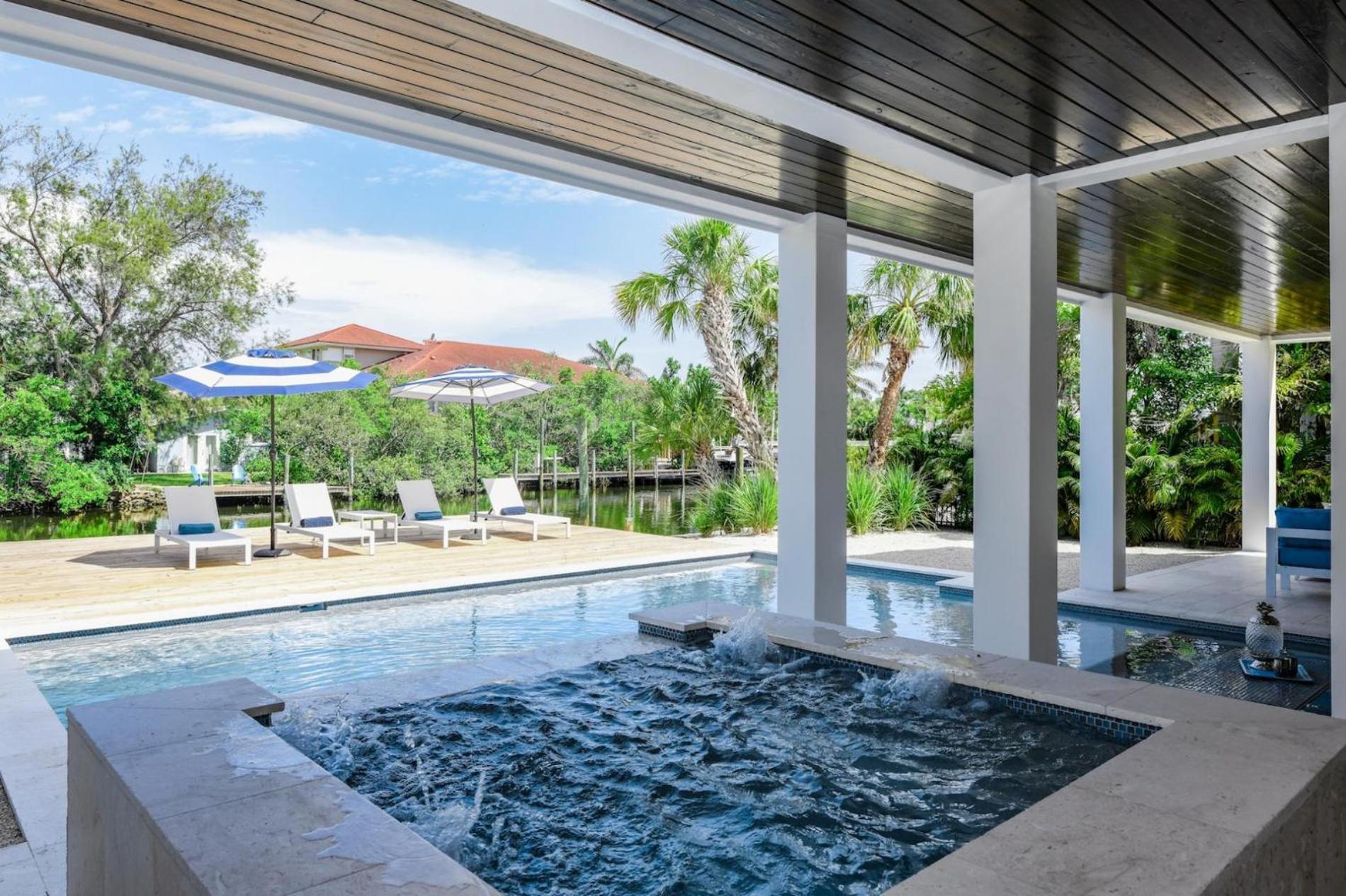 Holiday home Sea La Vie House - Luxurious 4br W Pool Dock Canal Access On Island Anna Maria