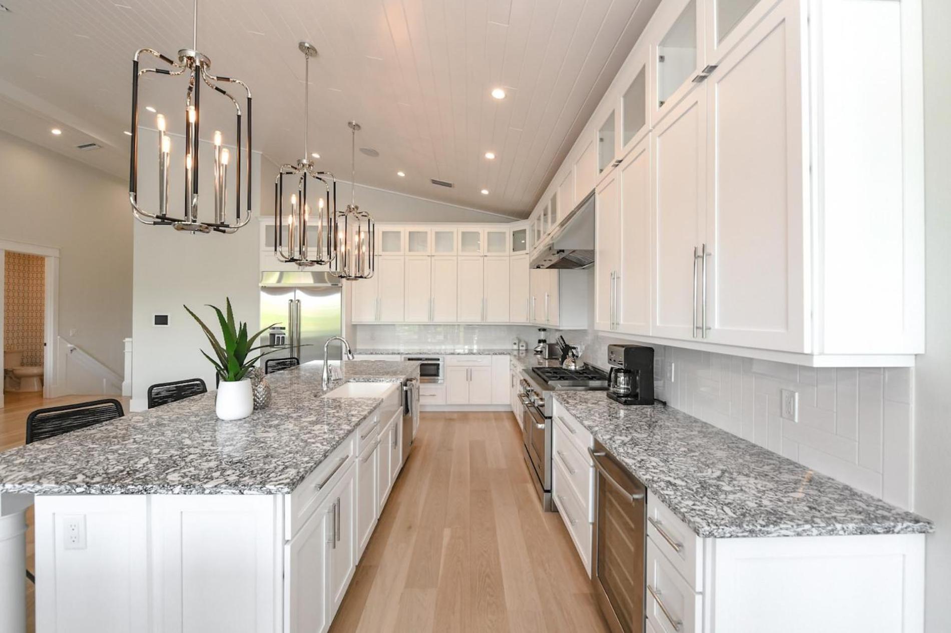 Sea La Vie House - Luxurious 4br W Pool Dock Canal Access On Island Anna Maria