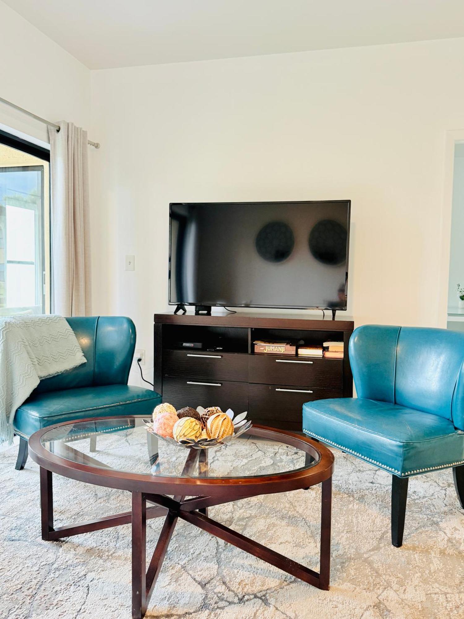 Apartment Awesome Near The Naples