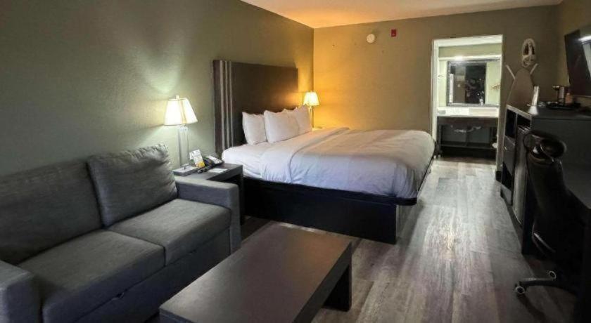 Quality & Near Panama 2* Panama City Beach