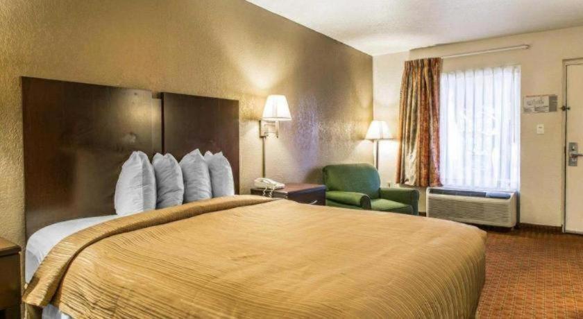 Quality & Near Panama Hotel 2*