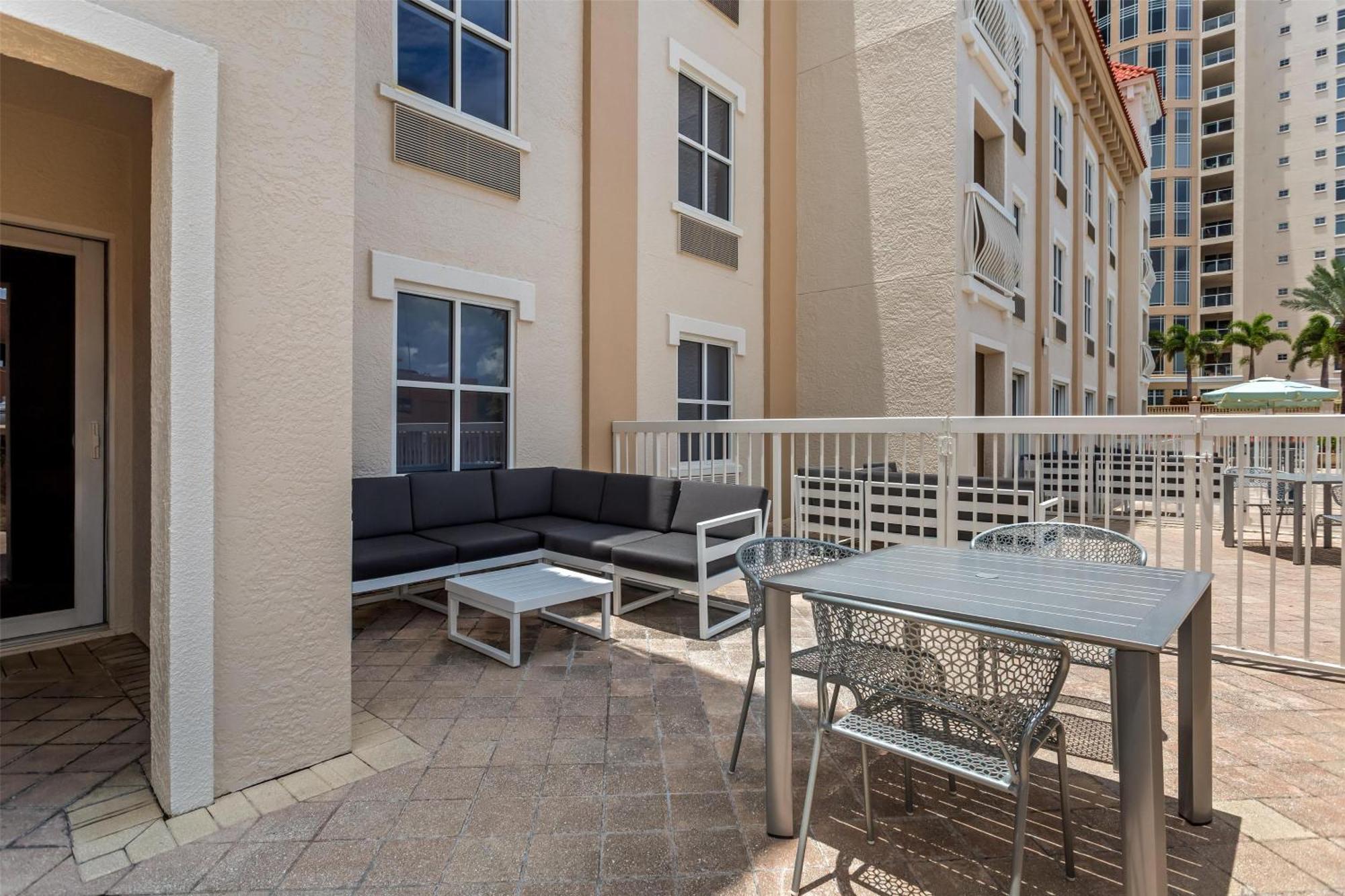 Hampton & St. Petersburg/downtown 3*