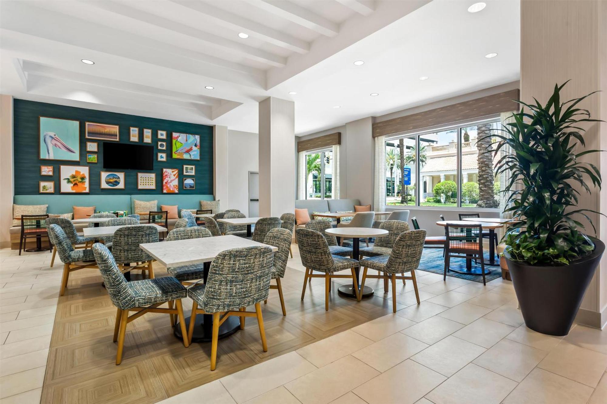Hampton & St. Petersburg/downtown Hotel