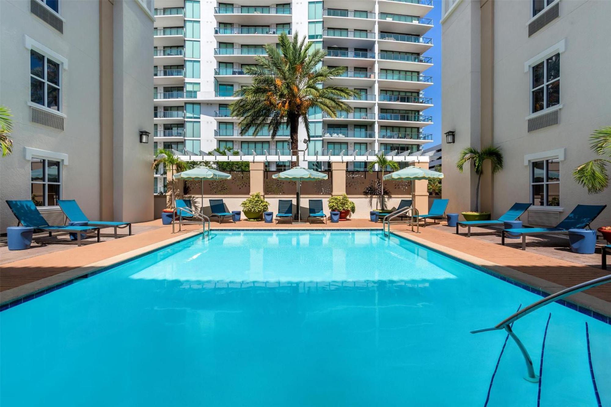 Hotel Hampton & St. Petersburg/downtown 3*