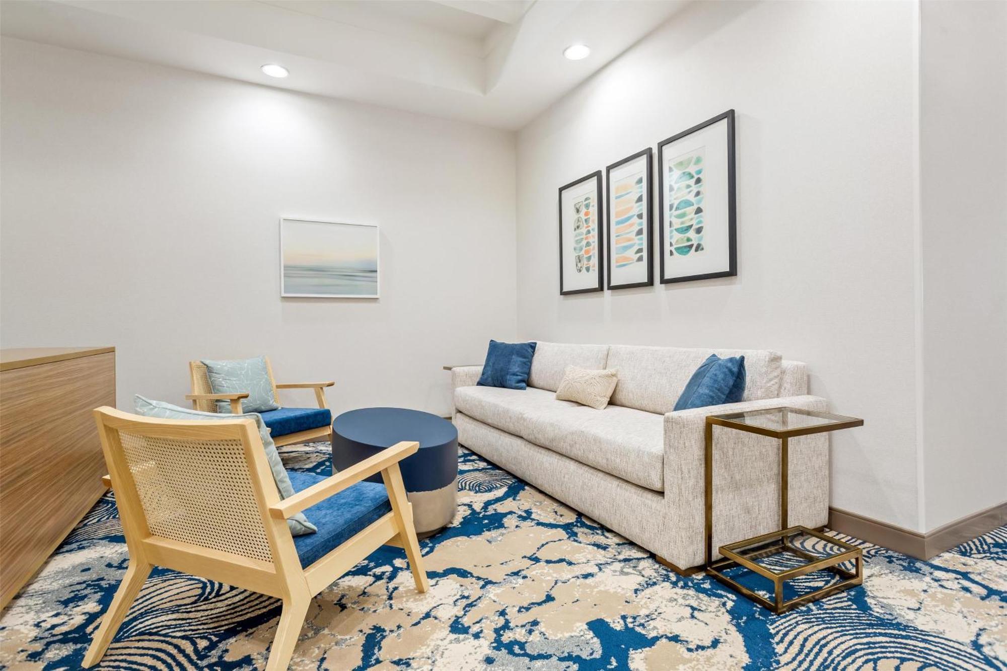 Hampton & St. Petersburg/downtown 3*