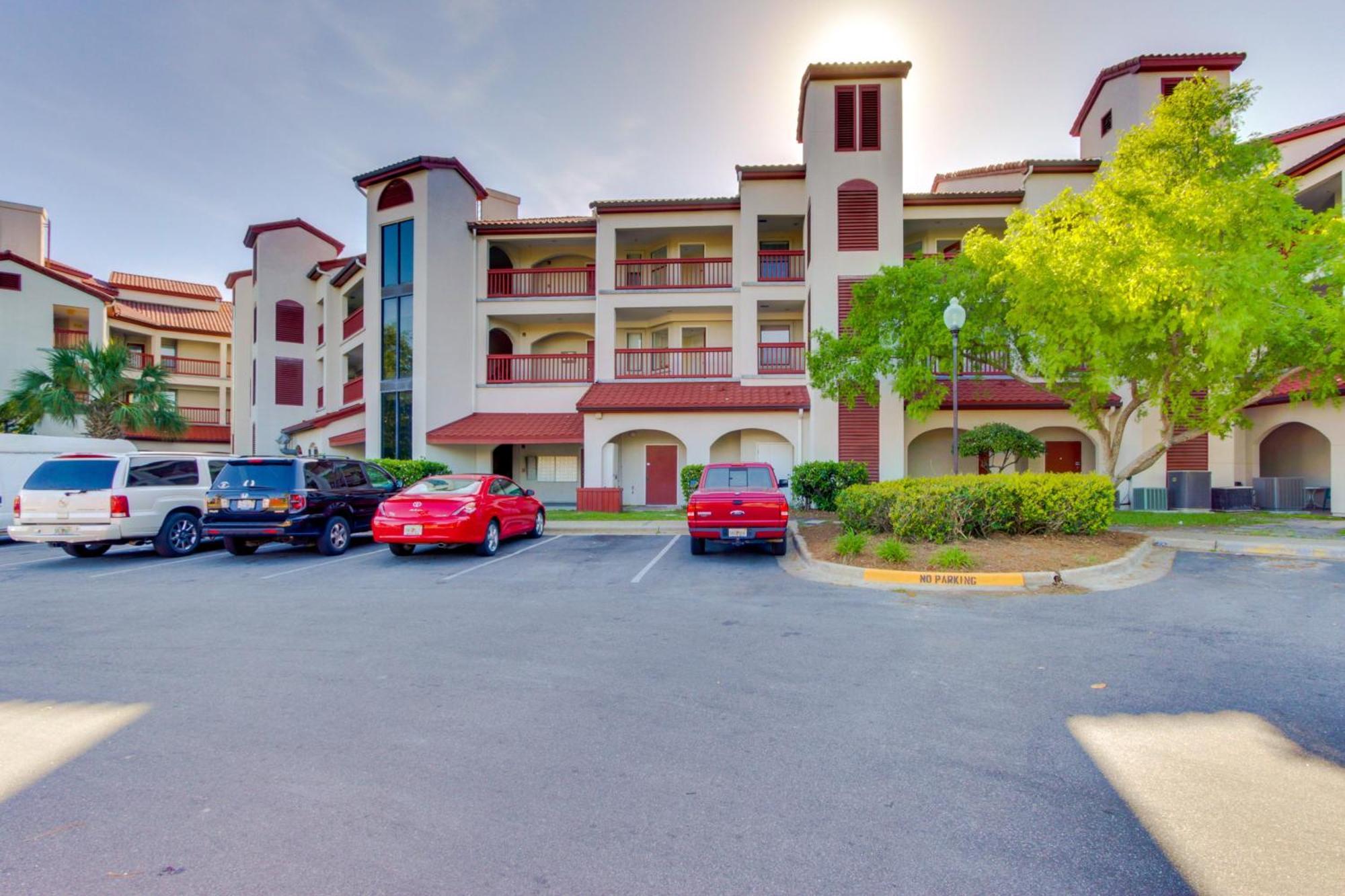The At St. Thomas Square #201 Apartment