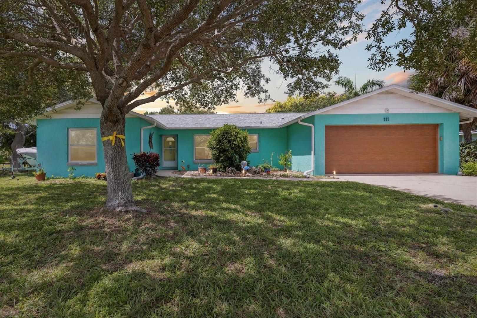 111 Sunset Drive Holiday home