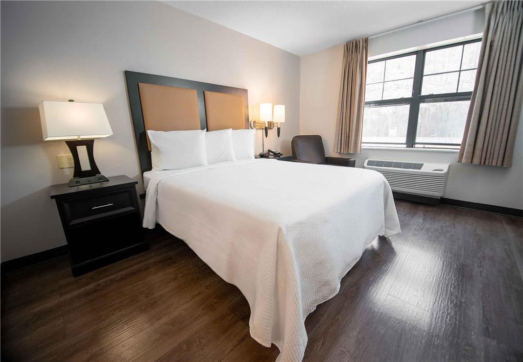 Extended America - - Commerce Hotel Boca Raton