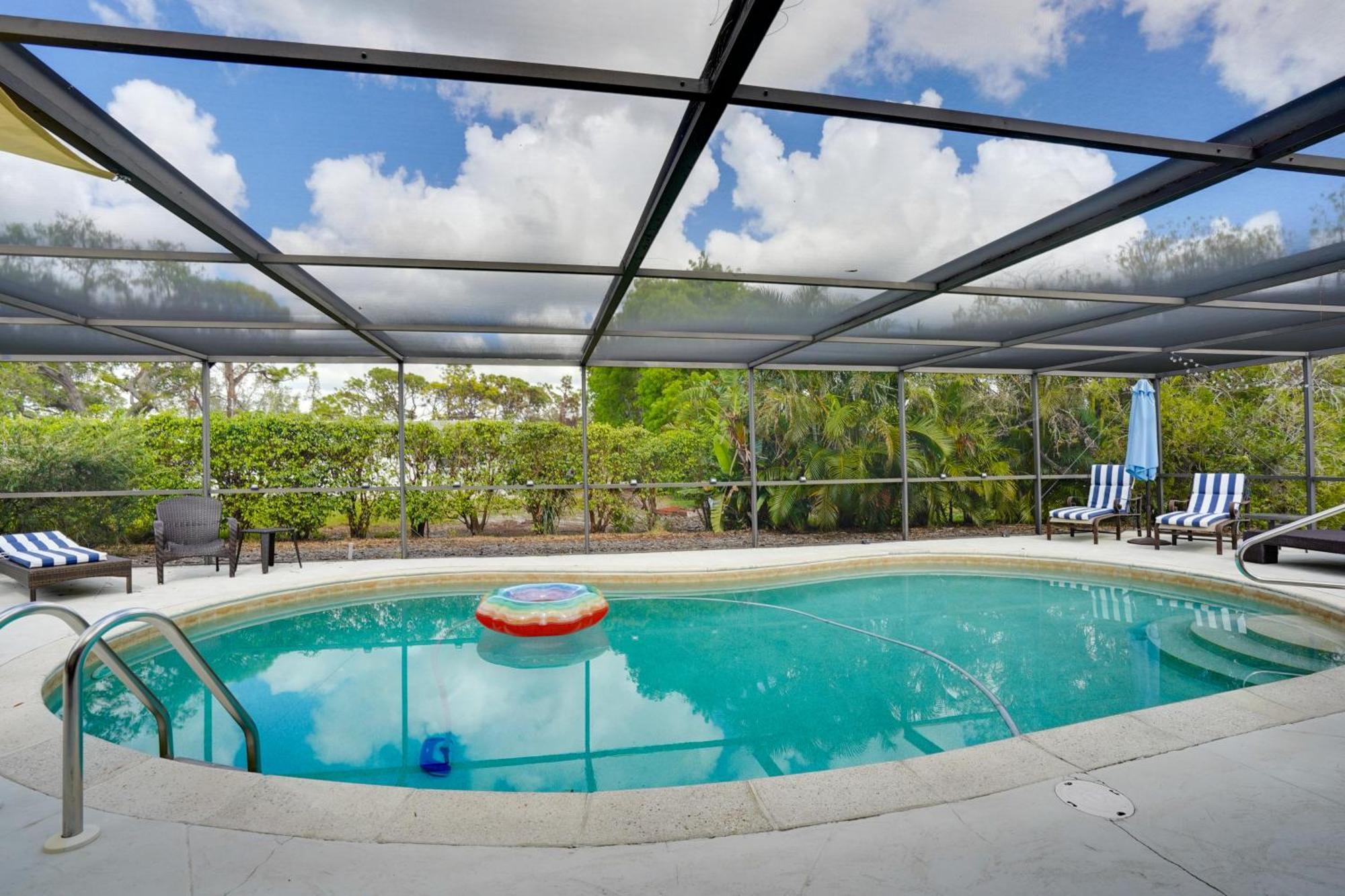 Townhome Near Beach!