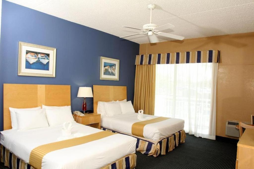 Motel Chart House And Marina 3*