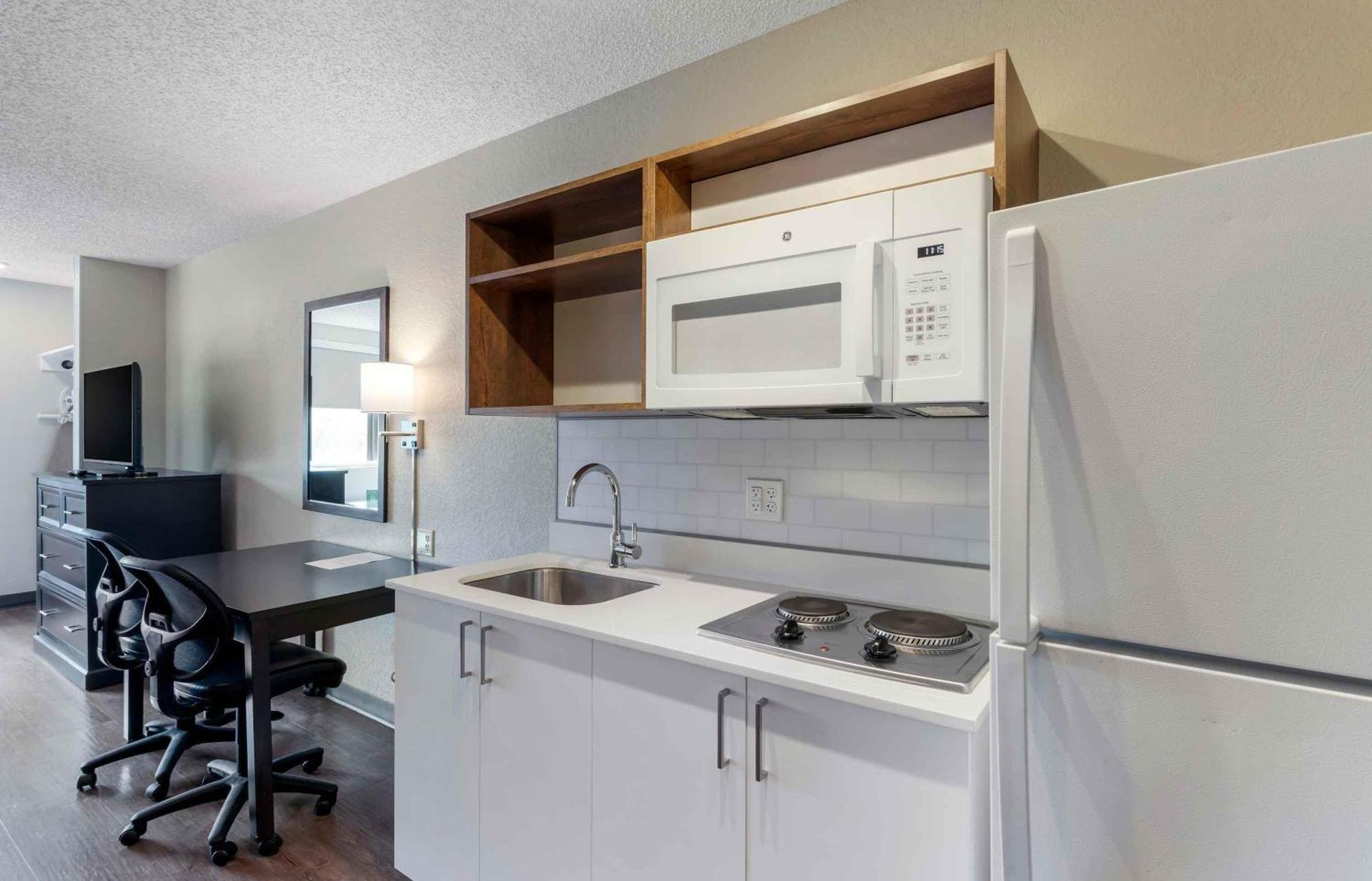 Extended America Premier - Miami - Airport - Doral - 87th Avenue South Hotel 2*