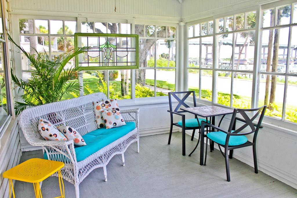 Night Swan Intracoastal Bed & Breakfast New Smyrna Beach