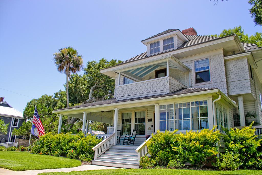 Bed & Breakfast Night Swan Intracoastal