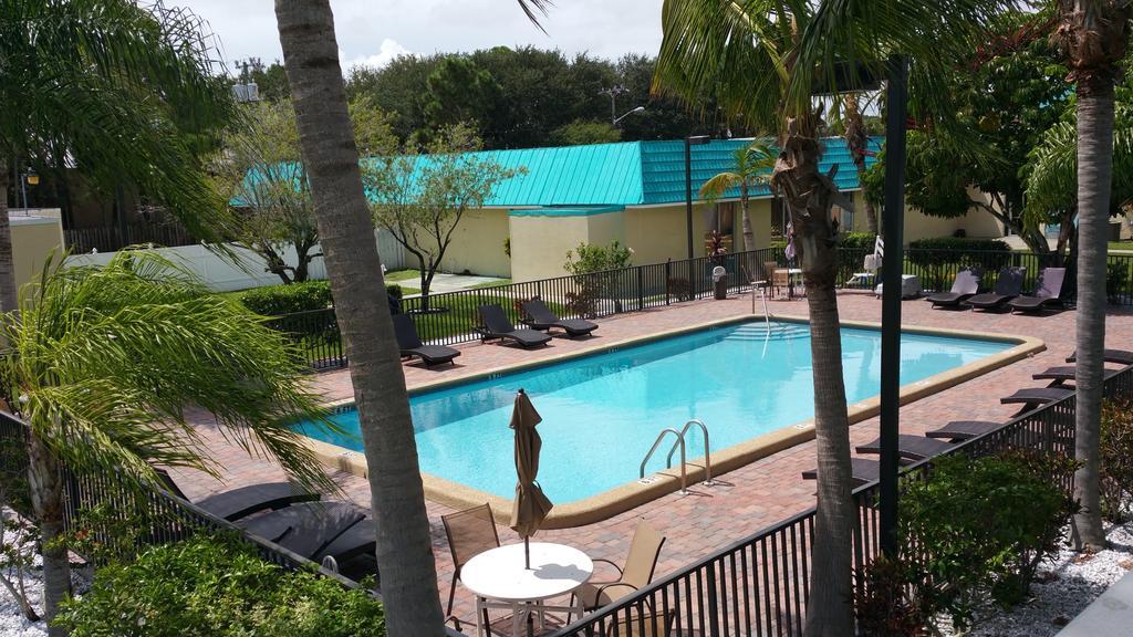 Hotel Days By Wyndham Pierce Midtown 2*