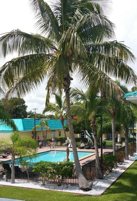 Hotel Days By Wyndham Pierce Midtown Fort Pierce