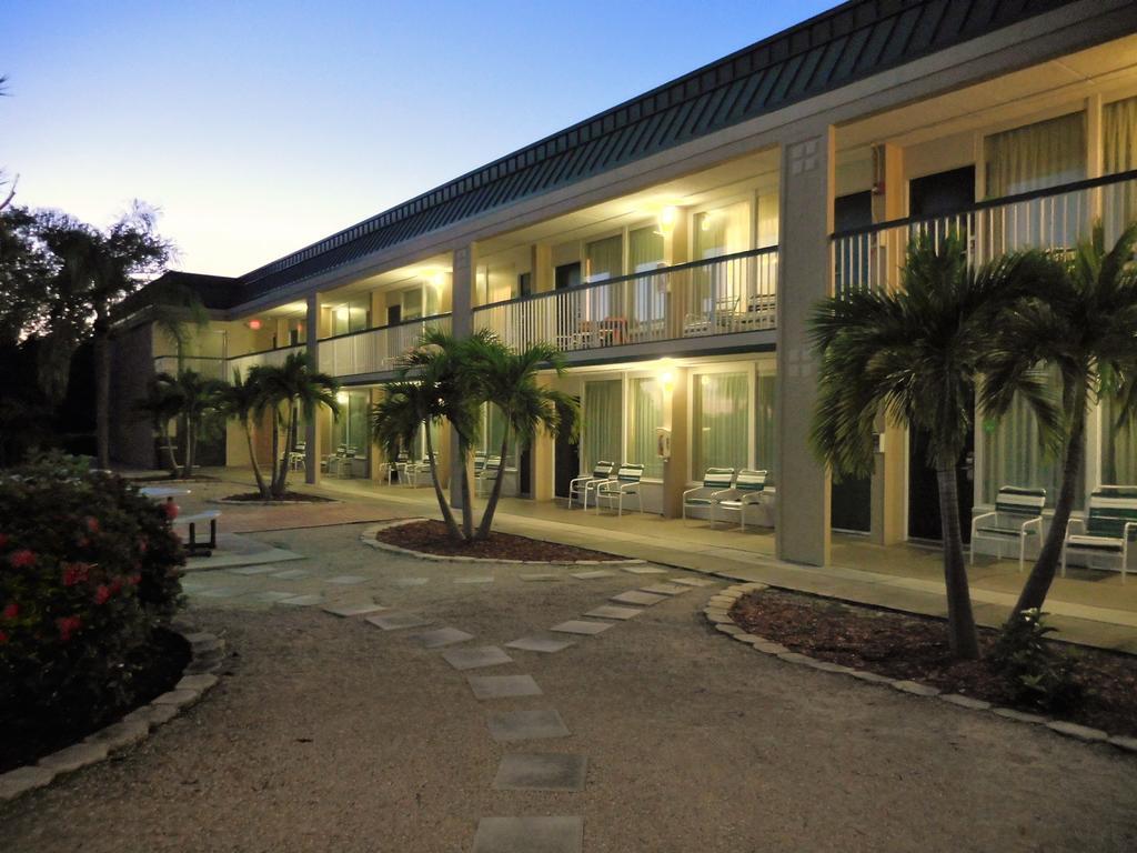 Wyndham Garden Myers Hotel