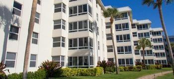 Sarasota Surf And Racquet Club Hotel