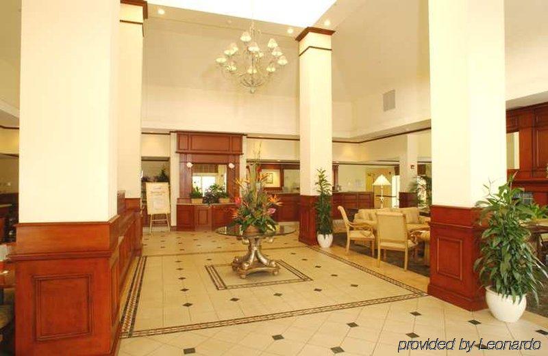 Hilton Garden 3*