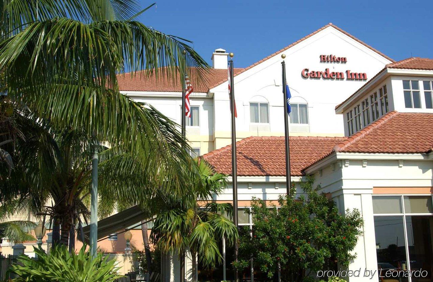 Hilton Garden Hotel 3*