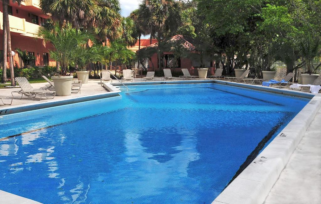 Chateau Mar Golf Resort, Trademark Collection By Wyndham Hotel Lauderhill