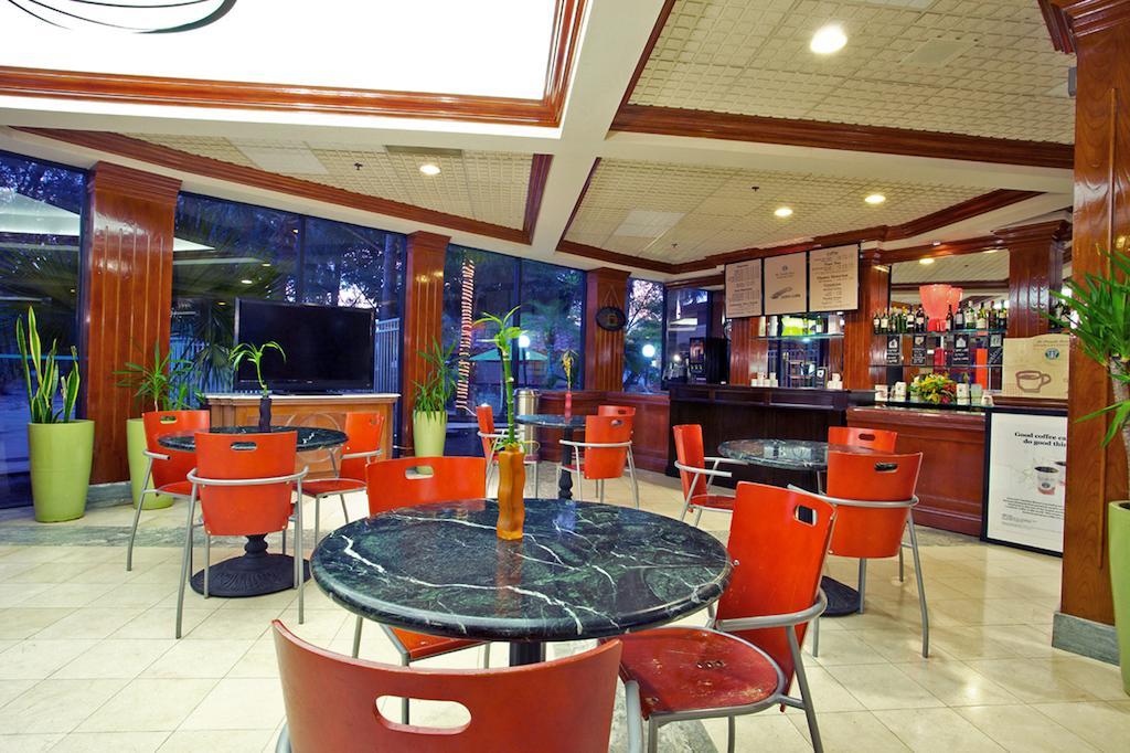 Chateau Mar Golf Resort, Trademark Collection By Wyndham Hotel Lauderhill