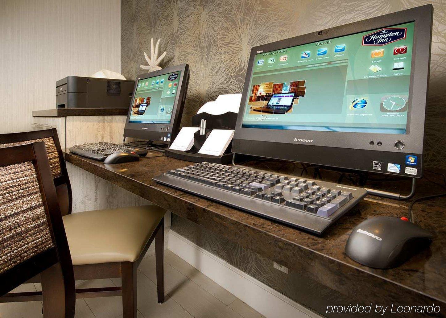 Hotel Hampton & Lauderdale Airport 3*