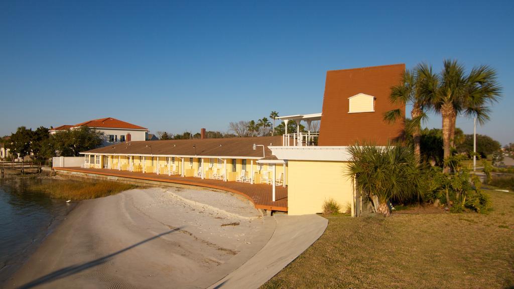 Edgewater - 3*