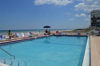 Hotel Traders Club 2*